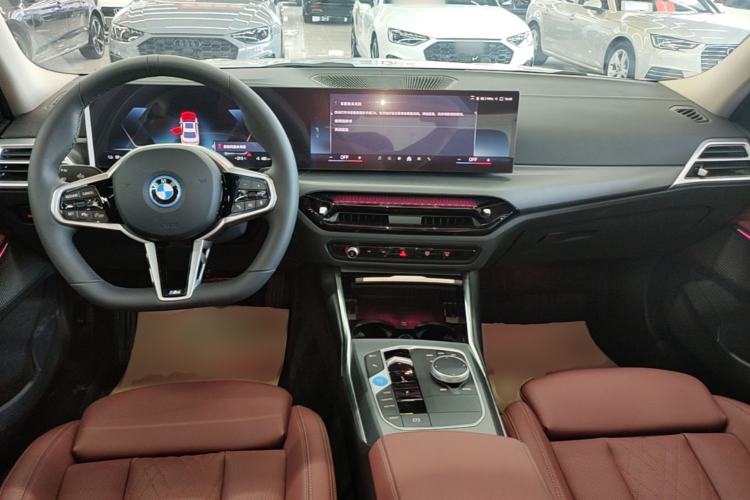 Used BMW i3 2026 Model, eDrive 35 L Center Console