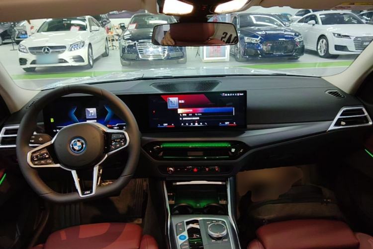 Used BMW i3 2026 Model, eDrive 35 L Center Console