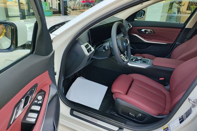 Used BMW i3 2026 Model, eDrive 35 L Driver Seat