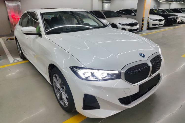 Used BMW i3 2026 Model, eDrive 35 L Front Right 45 Deg