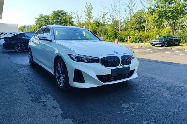 Used BMW i3 2026 Model, eDrive 35 L Front Right 45 Deg
