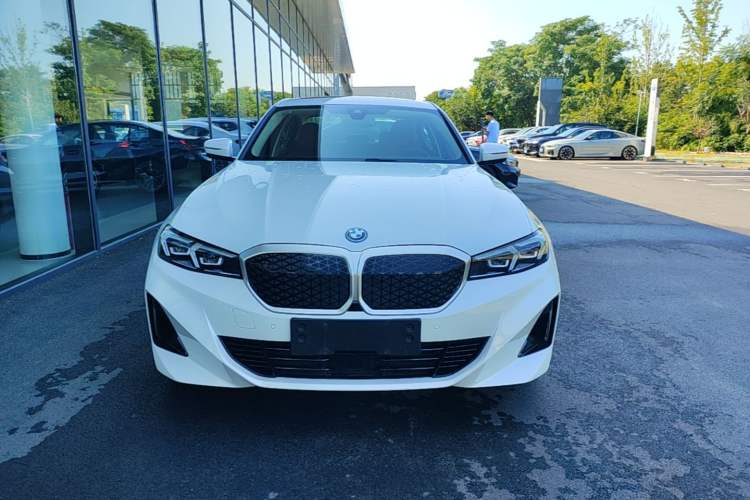 Used BMW i3 2026 Model, eDrive 35 L Front