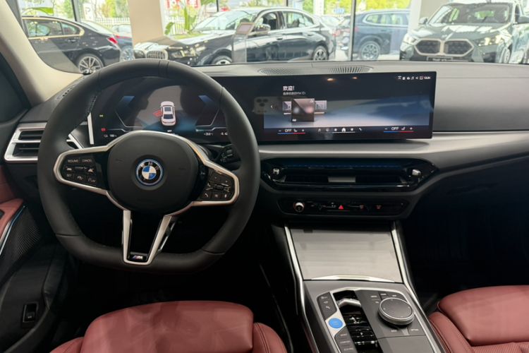 Used BMW i3 2026 Model Facelifted eDrive 35 L Interior 1