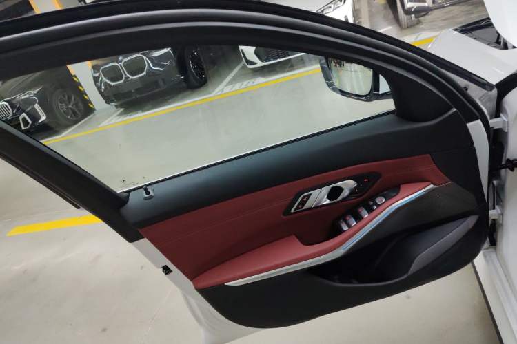 Used BMW i3 2026 Model, eDrive 35 L Left Front Door Interior