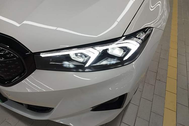 Used BMW i3 2026 Model Facelifted eDrive 40 L Midnight Package Left Front Headlight