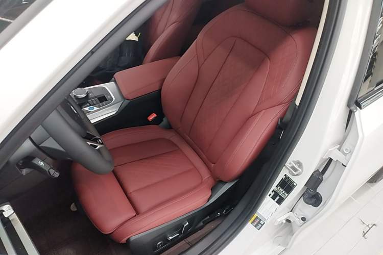 Used BMW i3 2026 Model Facelifted eDrive 40 L Midnight Package Left Front Seat