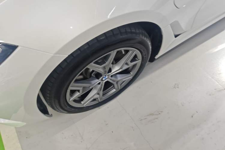 Used BMW i3 2026 Model, eDrive 35 L Left Front Wheel Hub