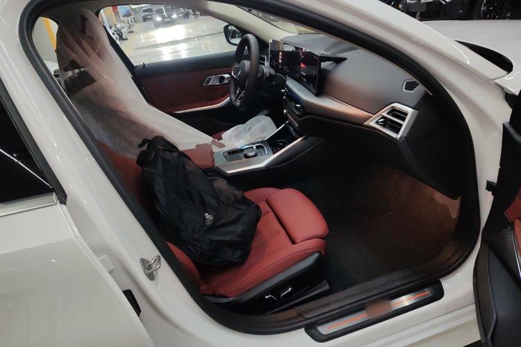 Used BMW i3 2026 Model, eDrive 35 L Right Front Seat