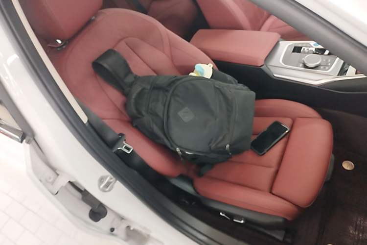 Used BMW i3 2026 Model Facelifted eDrive 40 L Midnight Package Right Front Seat