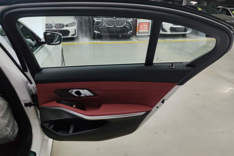 Used BMW i3 2026 Model, eDrive 35 L Right Rear Door Interior