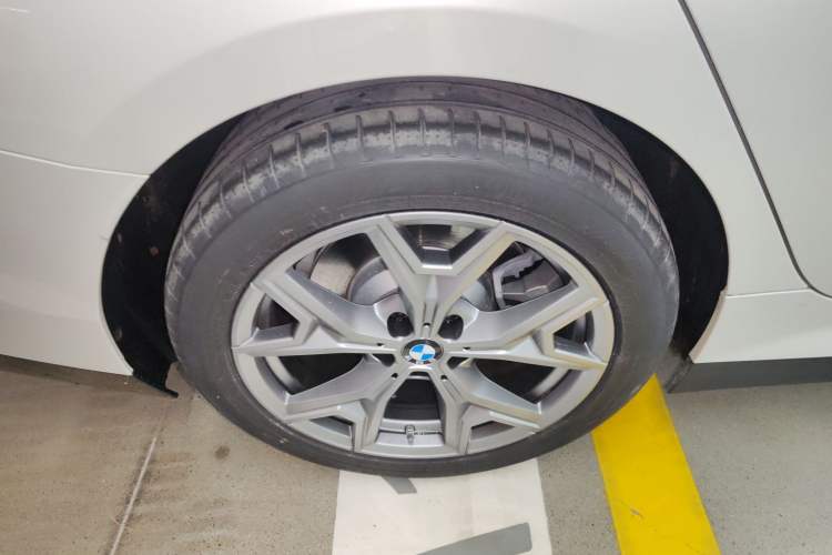 Used BMW i3 2026 Model, eDrive 35 L Right Rear Wheel Hub