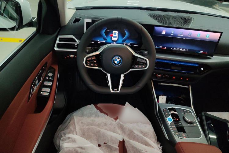Used BMW i3 2026 Model, eDrive 35 L Steering Wheel