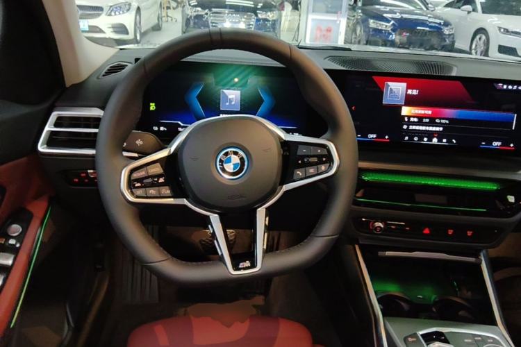Used BMW i3 2026 Model, eDrive 35 L Steering Wheel
