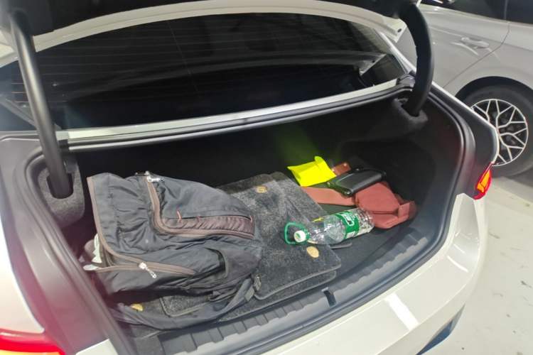 Used BMW i3 2026 Model, eDrive 35 L Trunk