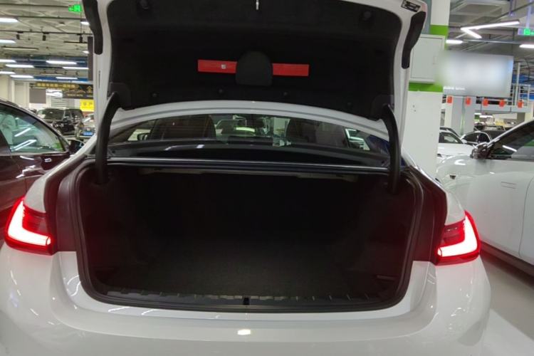 Used BMW i3 2026 Model, eDrive 35 L Trunk