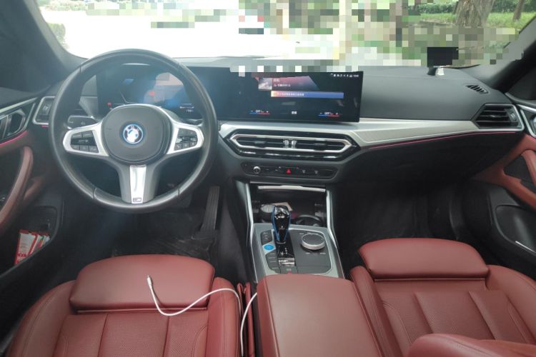 Used BMW i4 2022 eDrive40 Center Console