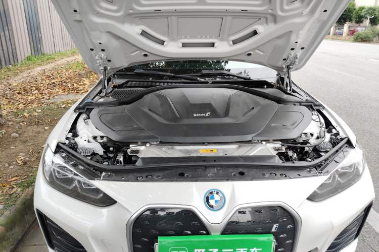 Used BMW i4 2023 eDrive35 Engine Bay
