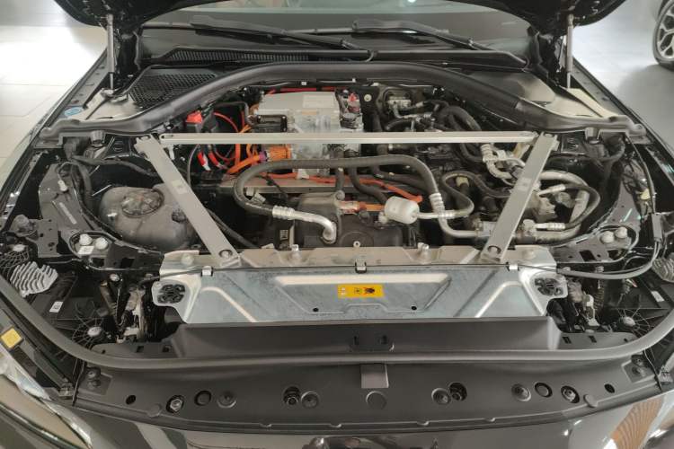 Used BMW i4 2022 M50 Engine Bay
