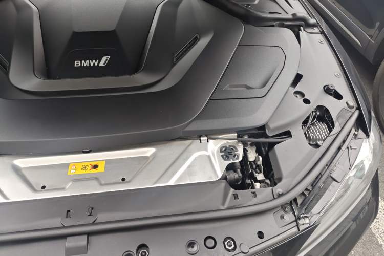 Used BMW i4 2022 eDrive40 Engine Bay Left