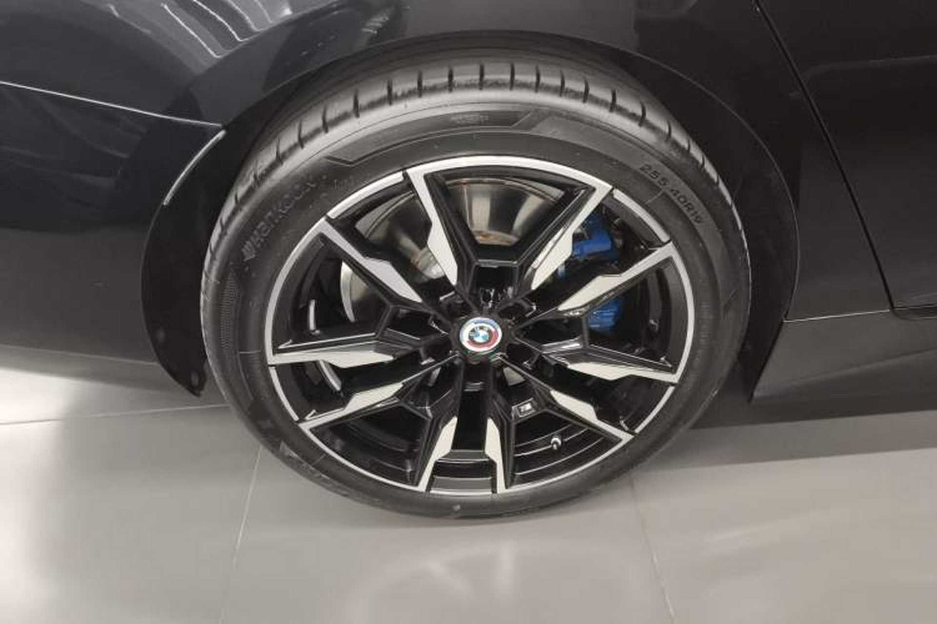 Used BMW i4 2022 M50 Exterior 5