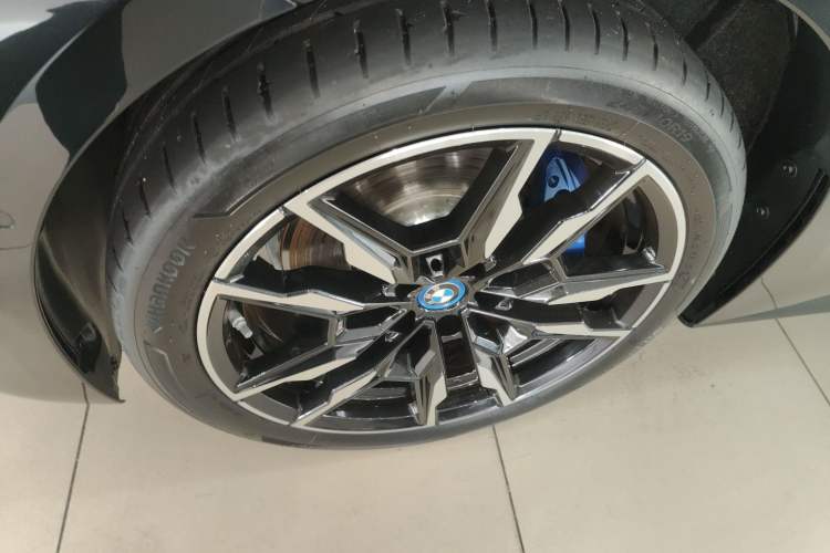 Used BMW i4 2022 M50 Exterior 7