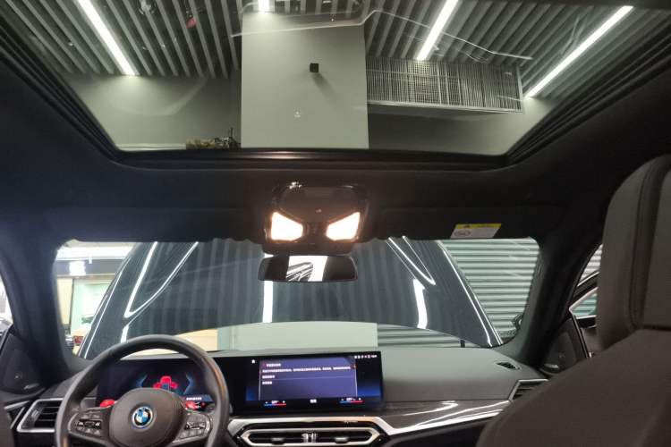 Used BMW i4 2022 M50 Headliner