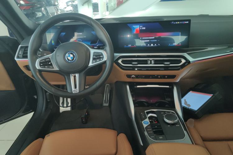 Used BMW i4 2022 M50 Interior 2