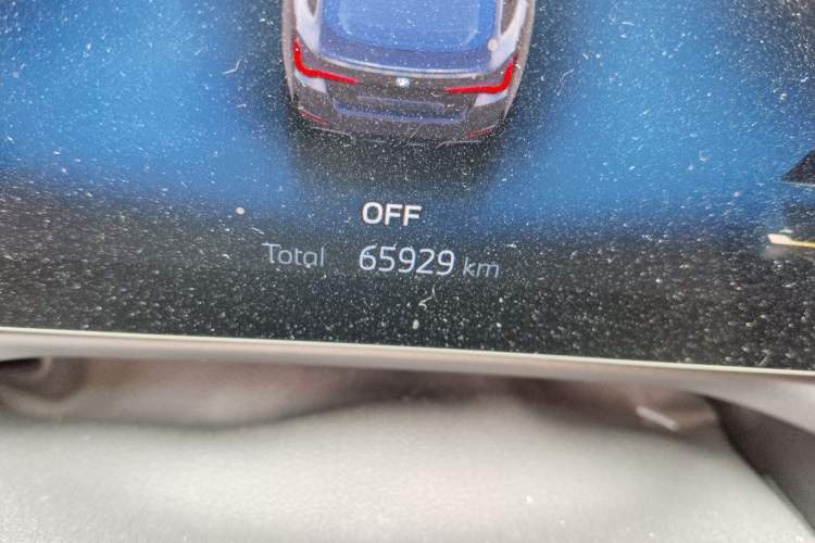Used BMW i4 2022 M50 Odometer Close Up
