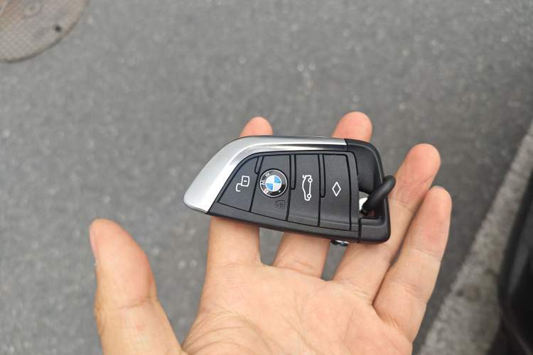 Used BMW i4 2022 eDrive40 Vehicle Key