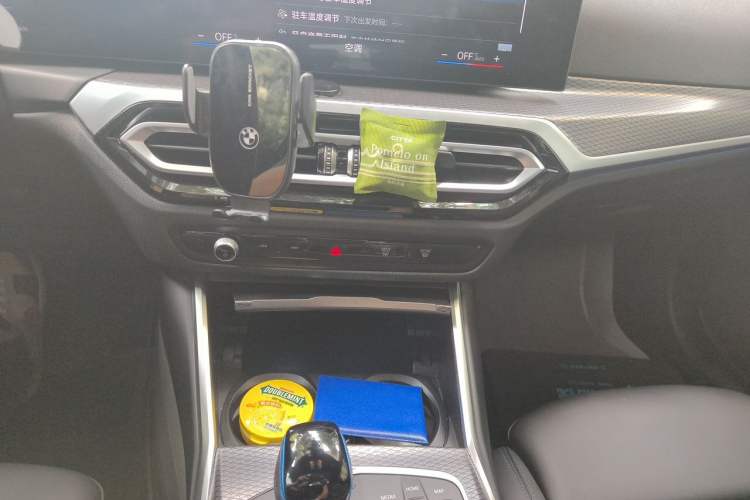 Used BMW i4 2022 eDrive40 Audio And AC Panel