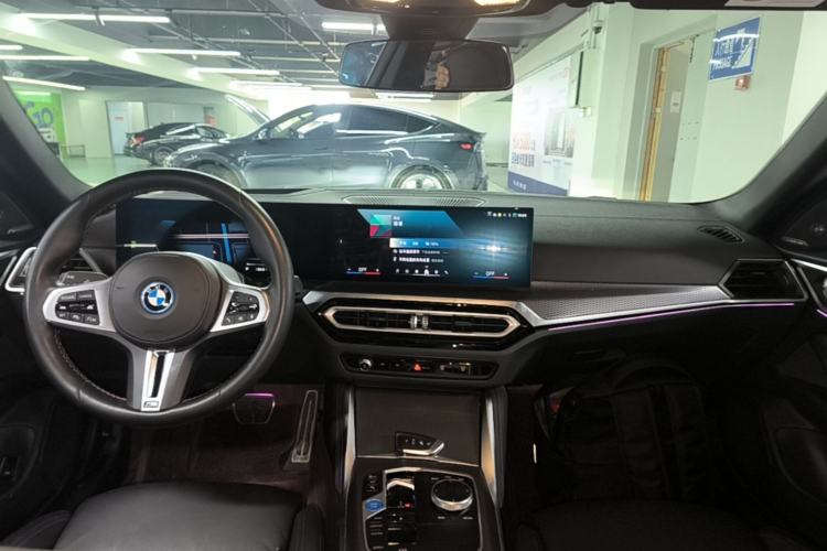 Used BMW i4 2022 M50 Center Console