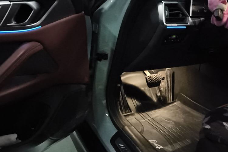 Used BMW i4 2022 eDrive40 Driver Seat