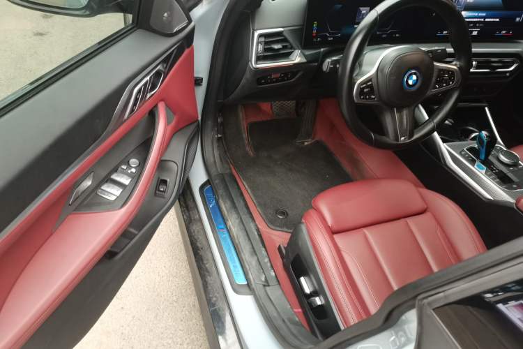 Used BMW i4 2022 eDrive40 Driver Seat