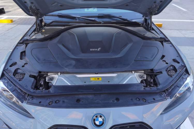 Used BMW i4 2022 eDrive40 Engine Bay