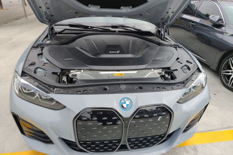 Used BMW i4 2022 eDrive40 Engine Bay