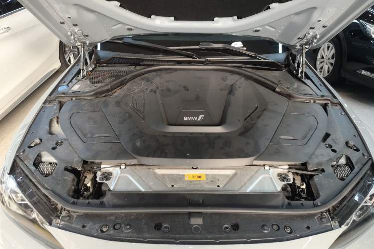Used BMW i4 2022 eDrive40 Engine Bay