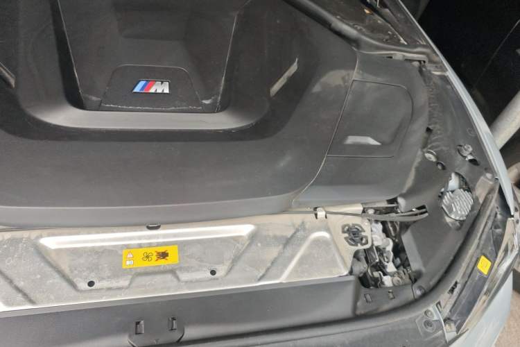 Used BMW i4 2022 M50 Engine Bay Left