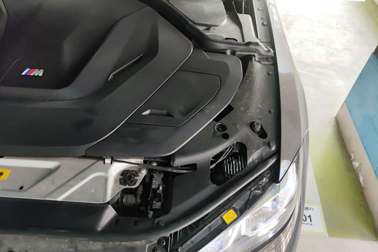 Used BMW i4 2022 M50 Engine Bay Left