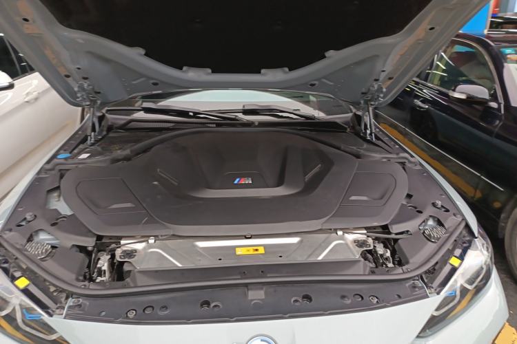 Used BMW i4 2022 M50 Engine Bay