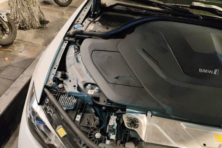 Used BMW i4 2022 M50 Engine Bay Right