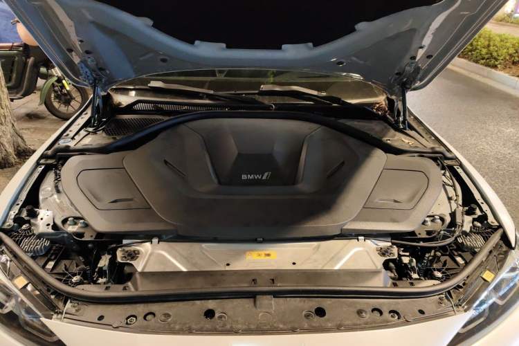 Used BMW i4 2022 M50 Engine Bay