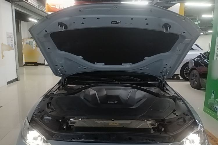 Used BMW i4 2022 eDrive40 Engine Bay