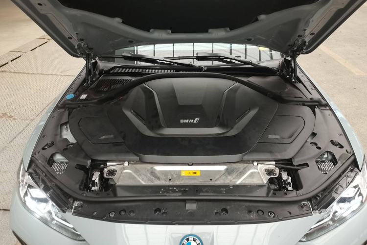Used BMW i4 2022 eDrive40 Engine Bay