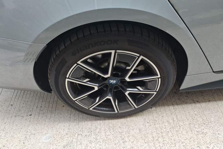 Used BMW i4 2022 eDrive40 Exterior 8