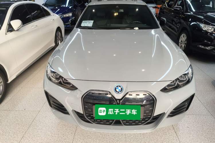 Used BMW i4 2022 eDrive40 Front
