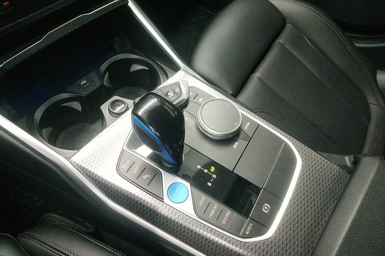 Used BMW i4 2022 eDrive40 Gear Lever