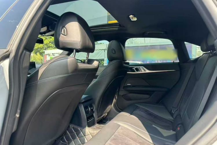 Used BMW i4 2022 eDrive40 Interior 1