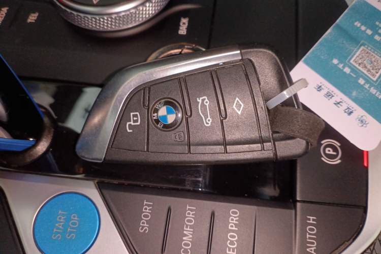 Used BMW i4 2022 M50 Interior 1