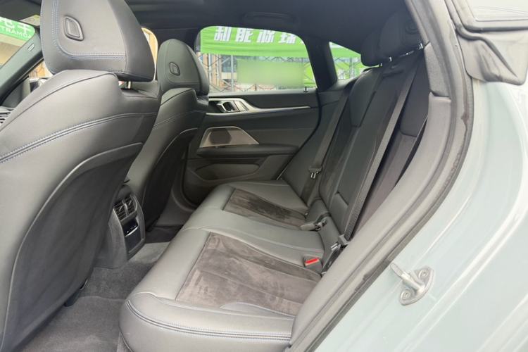 Used BMW i4 2022 eDrive40 Interior 2