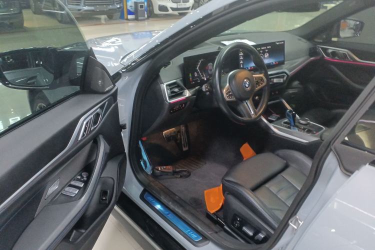 Used BMW i4 2022 M50 Interior 3